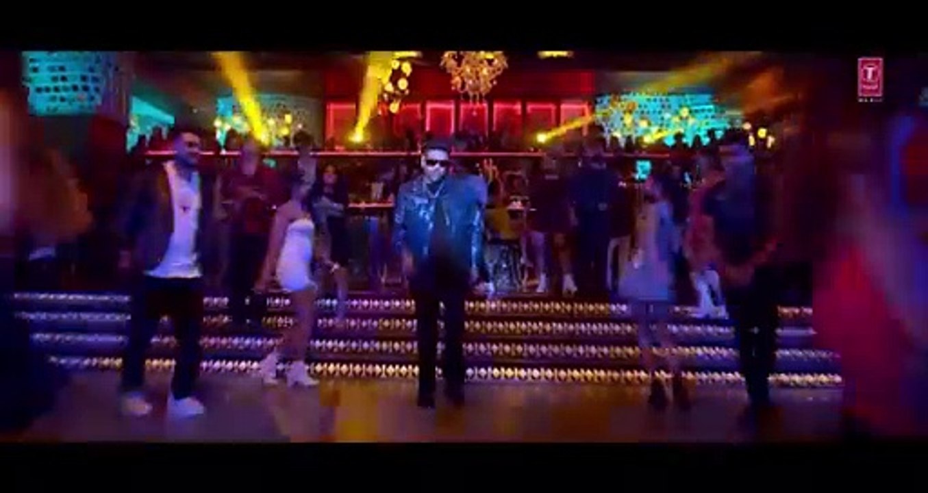 ISHARE TERE (Song) _ Kuch Khattaa Ho Jaay- Guru Randhawa, Saiee M Manjrekar