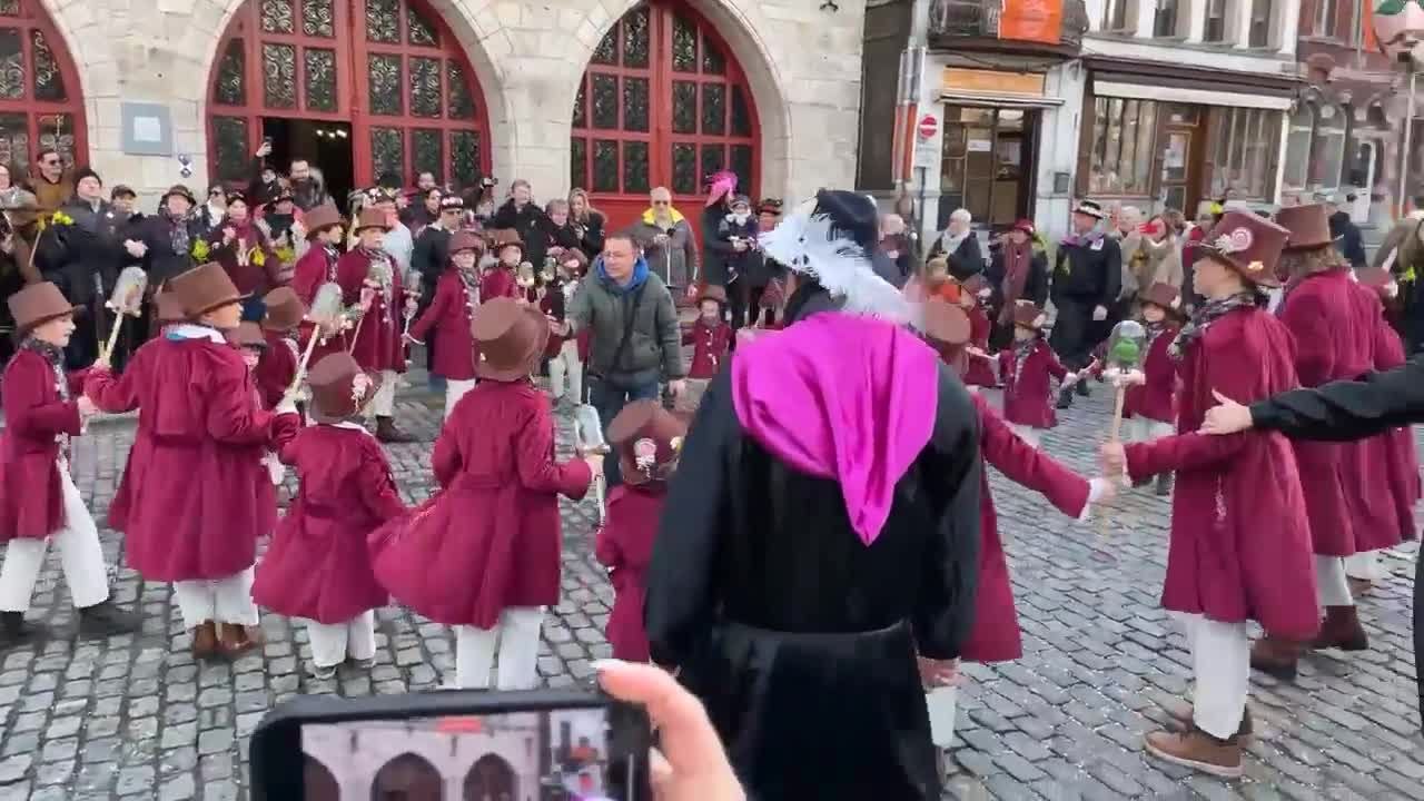 Dimanche Gras à Binche : le matin (3)