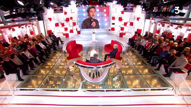Michel Drucker reçoit Serge Lama dans Vivement dimanche sur France 3.