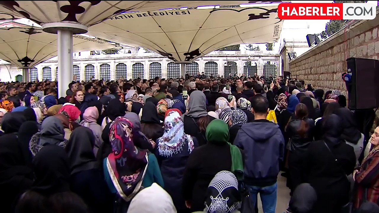 Cumhurbaşkanı Erdoğan, AK Parti İstanbul Kadın Kolları İl Başkan Yardımcısı Fatma Sevim Baltacı'nın cenaze törenine katıldı