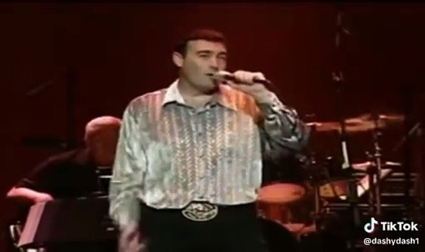The Wiggles Greg Page Sweet Caroline Live 2004...mp4