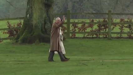 英 찰스 3세, 암 진단 발표 후 첫 공개 외출 / YTN