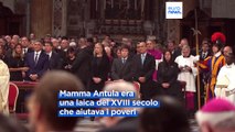 Milei in Vaticano: abbraccio con il Papa, lo aveva chiamato 'imbecille'
