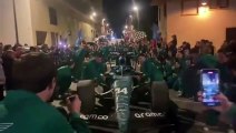 Fernando Alonso y Aston Martin, en los carnavales de Tarragona