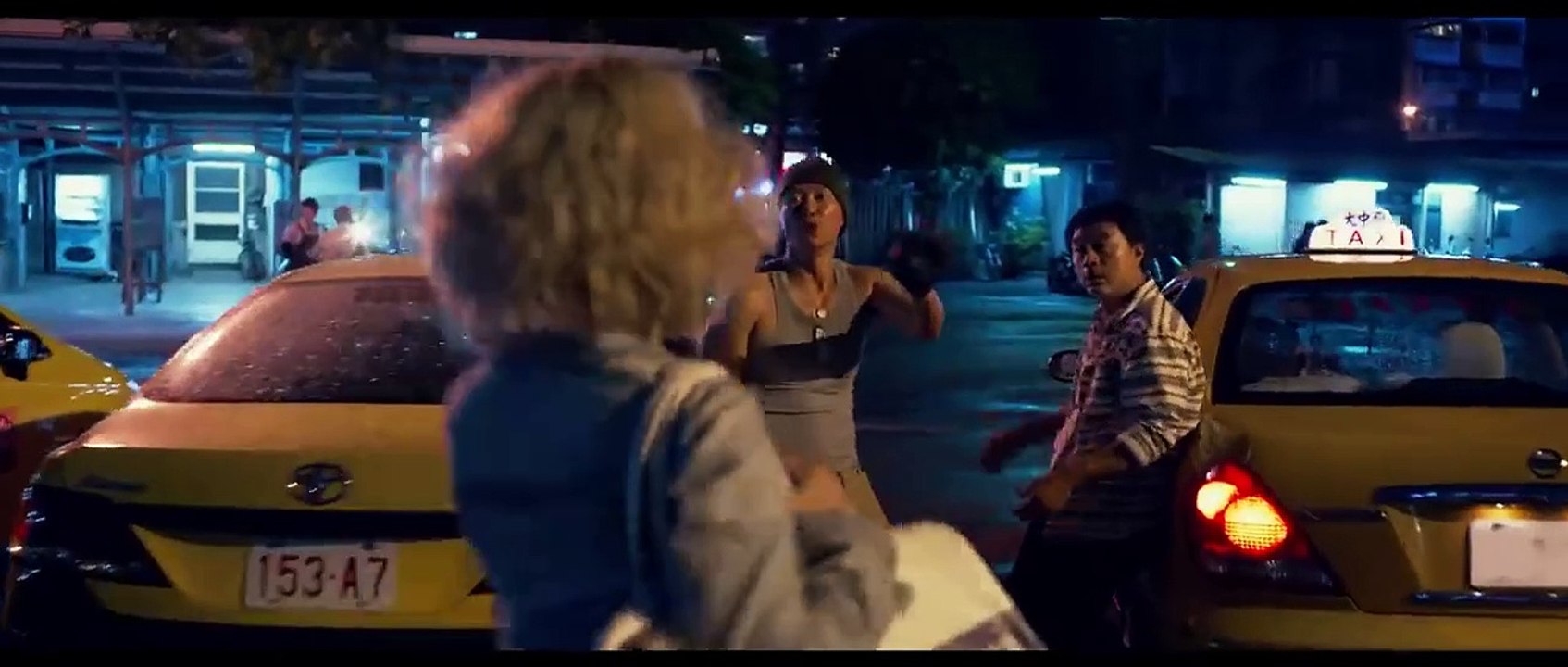 La bande-annonce du film Lucy, dispo en streaming gratuitement sur TF1+