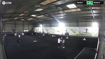 Mohamed amine 11/02 à 17:10 - Football Adidas (LeFive Bezons)