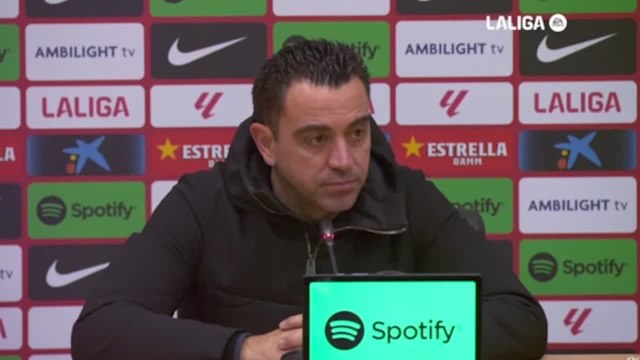 El momento incómodo de Xavi Hernández al escuchar las palabras de Deco en directo
