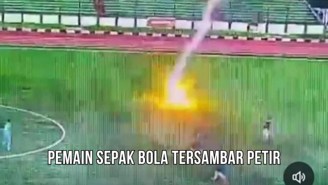 Seorang Pria Tersambar Petir Saat Bermain Sepak Bola di Stadion Siliwangi, Bandung