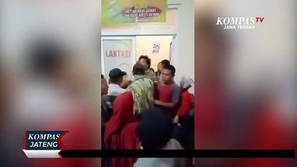 Emak-emak Tertangkap Mencuri Sembako di Pasar Sido Makmur Blora