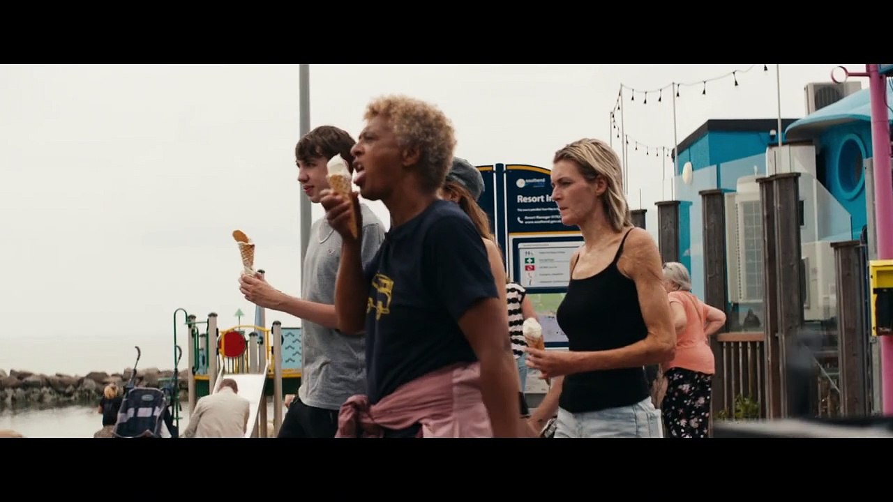 Silver Haze Trailer (2) OV