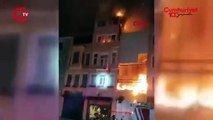 Fatih'te 3 katlı binadan yükselen alevler başka binaya sıçradı: 1 yaralı