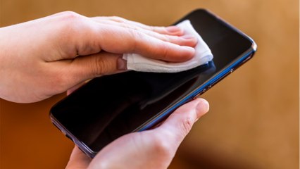 Handy reinigen: Welche Reinigungsmittel sind wirklich tabu? 📱