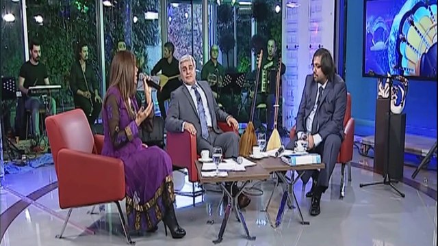 NAZLI ÖKSÜZ - Karşı Bağda Sıra Sıra Bademler