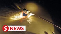 Nine families rescued from water surge in Kapit