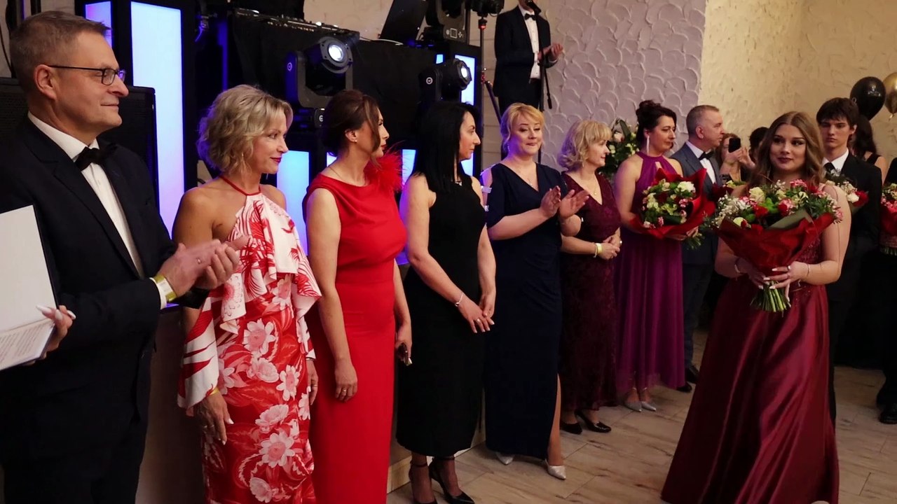 Studniówka w I LO im. księżnej Elżbiety w Szczecinku. Bal jedyny w życiu