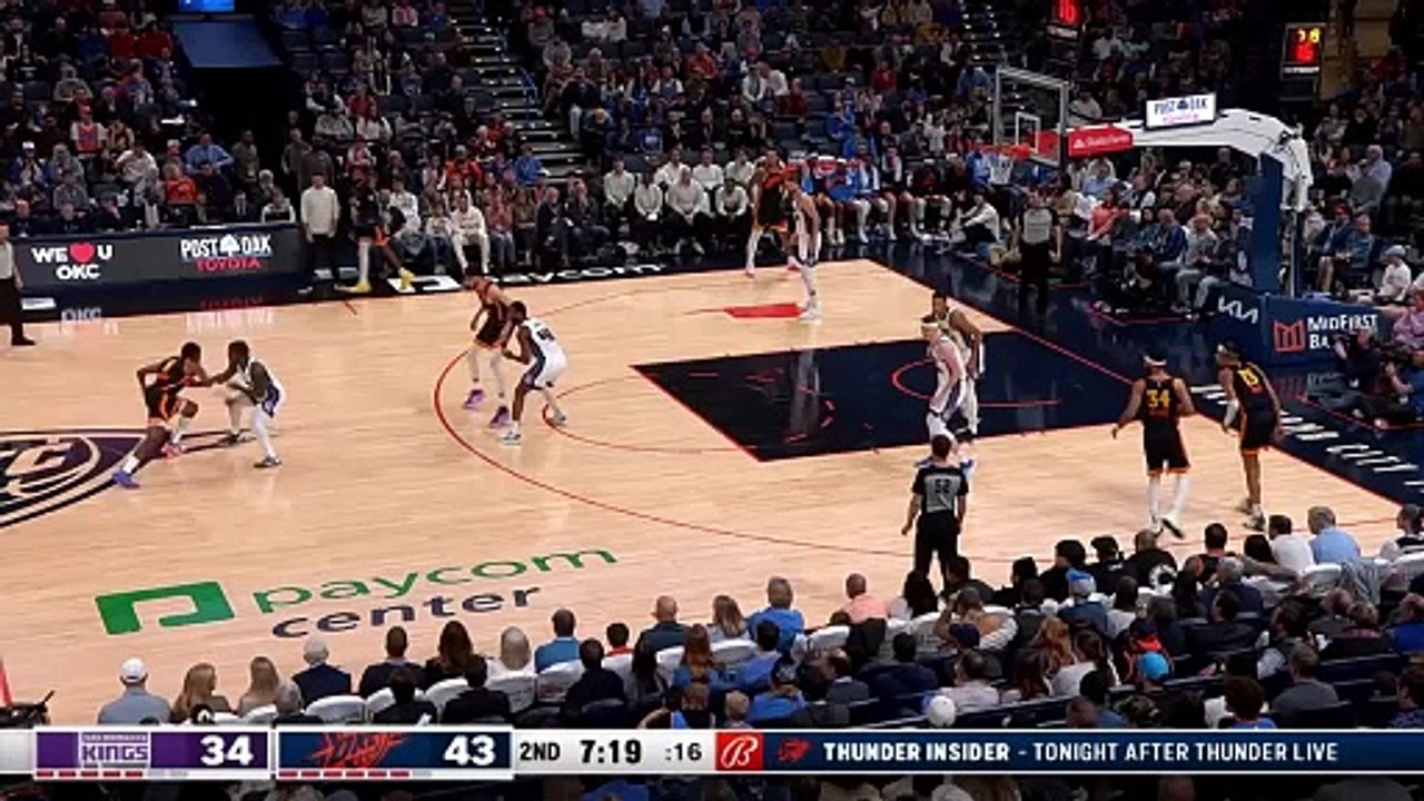 Holmgren makes huge put-back slam