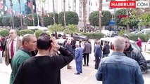 Adana Büyükşehir Belediye Başkanı Zeydan Karalar'ın Özel Kalem Müdürü Silahlı Saldırıya Uğradı