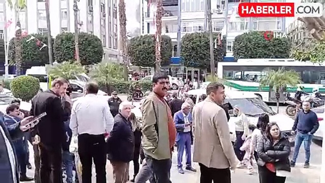 Adana Büyükşehir Belediyesi Özel Kalem Müdürüne silahlı saldırı