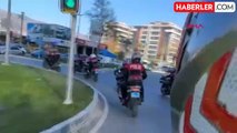 İzmir'de Motosikletli Polis Timleri 106 Kişiyi Yakaladı