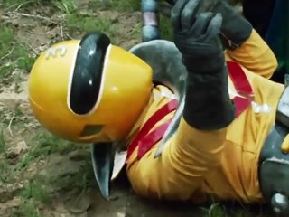 Gorenger Vs Horn Mask