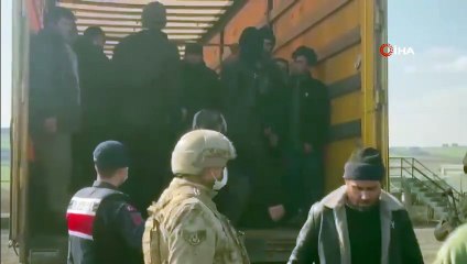 Diyarbakır'da Göçmen Kaçakçılığı Operasyonunda Gözaltılar Devam Ediyor