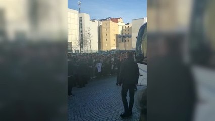El Madrid llega a Alemania y Toni Kroos deja este precioso gesto con un aficionado