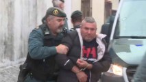 Llegan a Barbate los detenidos por el asesinato de los guardias civiles