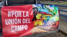 Agricultores y ganaderos independientes con sus pancartas en Tudela de Duero