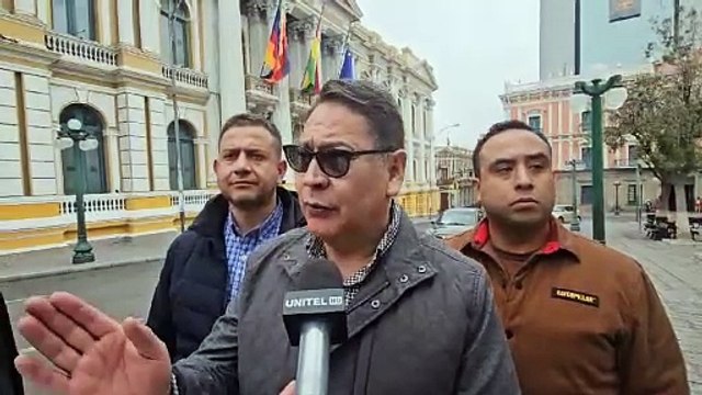 Intensas lluvias provocan el cierre y desvíos de algunas rutas en La Paz