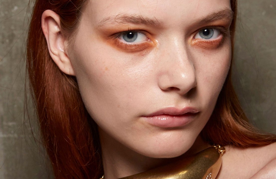 Maquillage : comment mettre en valeur mes yeux bleus ?