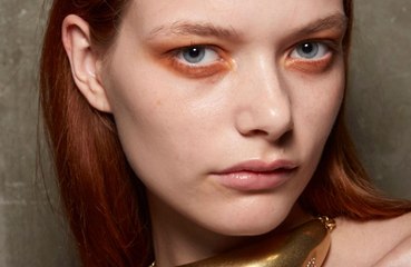 Maquillage : comment mettre en valeur mes yeux bleus ?