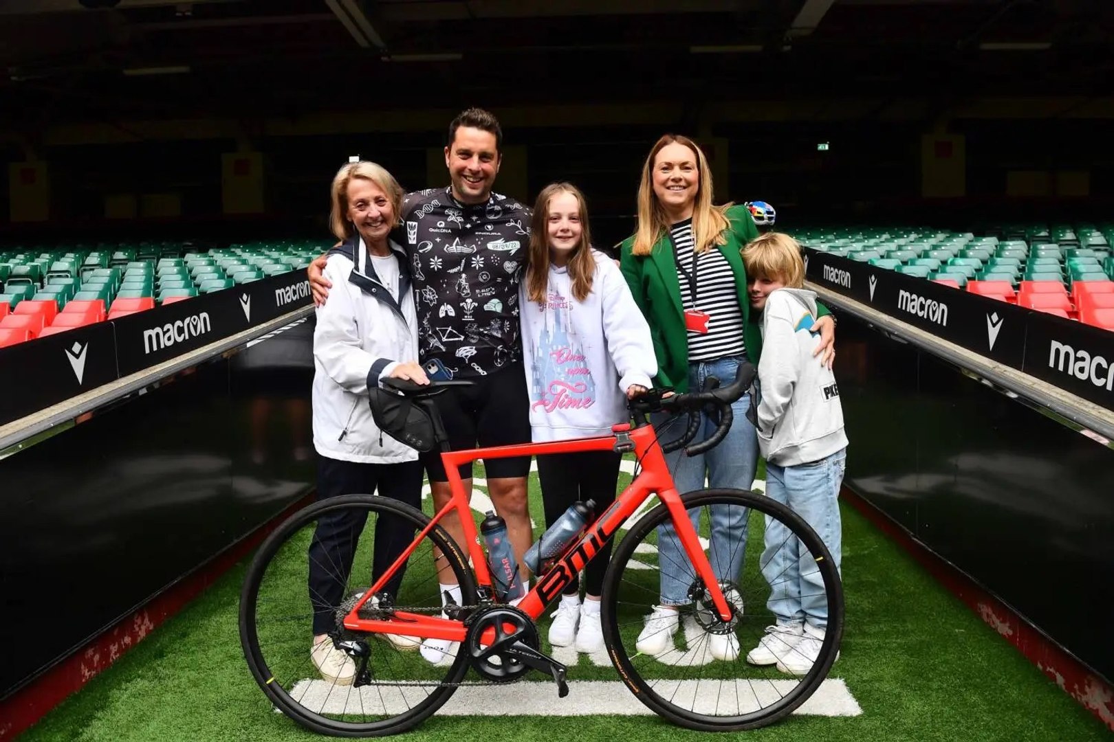 ⁣The story of former Tenby student Craig Maxwell  - diagnosed with incurable cancer on his quest to r