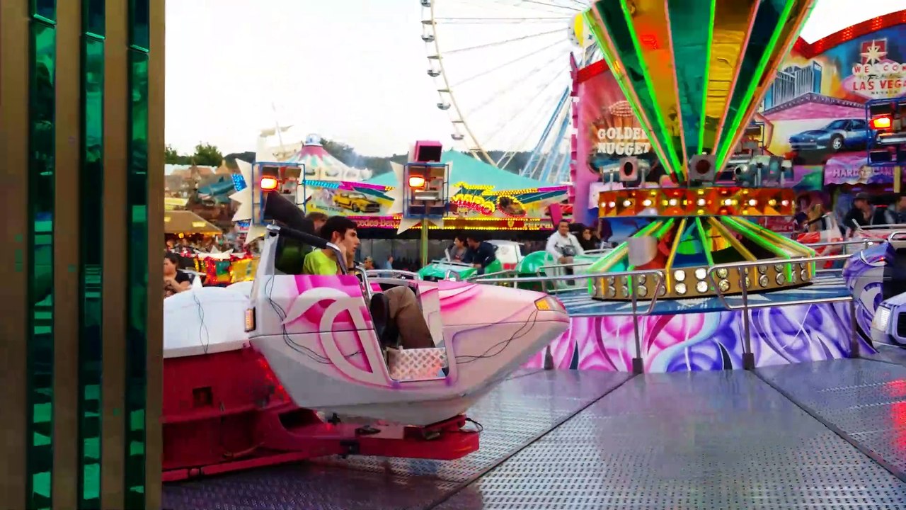 Break Dance carousel - 2015