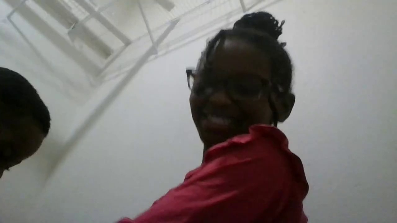 VID_20240209_220122