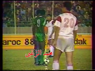 Descargar video: شاهد حصريا ولاول مرة احداث ومباراة مصر ونيجيريا فى بطولة كاس الامم الافريقية 88 بالمغرب-004