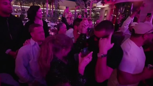Sale a la luz un video de Travis Kelce y Taylor Swift en el after party del Super Bowl