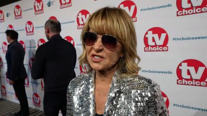 Lulu Wants Saoirse Ronan to play her in a Biopic!