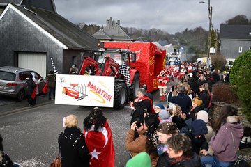 Belçika'nın "Türk köyü"nden renkli karnaval görüntüleri