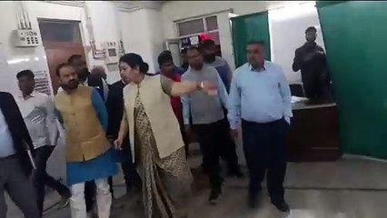 वरिष्ठ नागरिक वार्ड में बंद पड़े कॉटेज वार्ड को जल्द चालू करने के लिए कहा