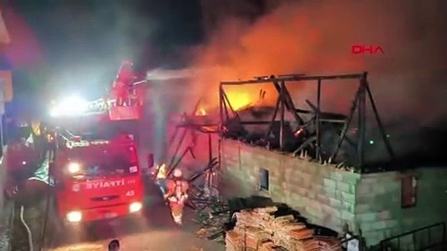 Düzce'de ahır ve samanlık yandı; 4 büyükbaş öldü