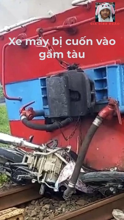 Du xuân, 1 thiếu nữ bị tàu hỏa tông tử vong