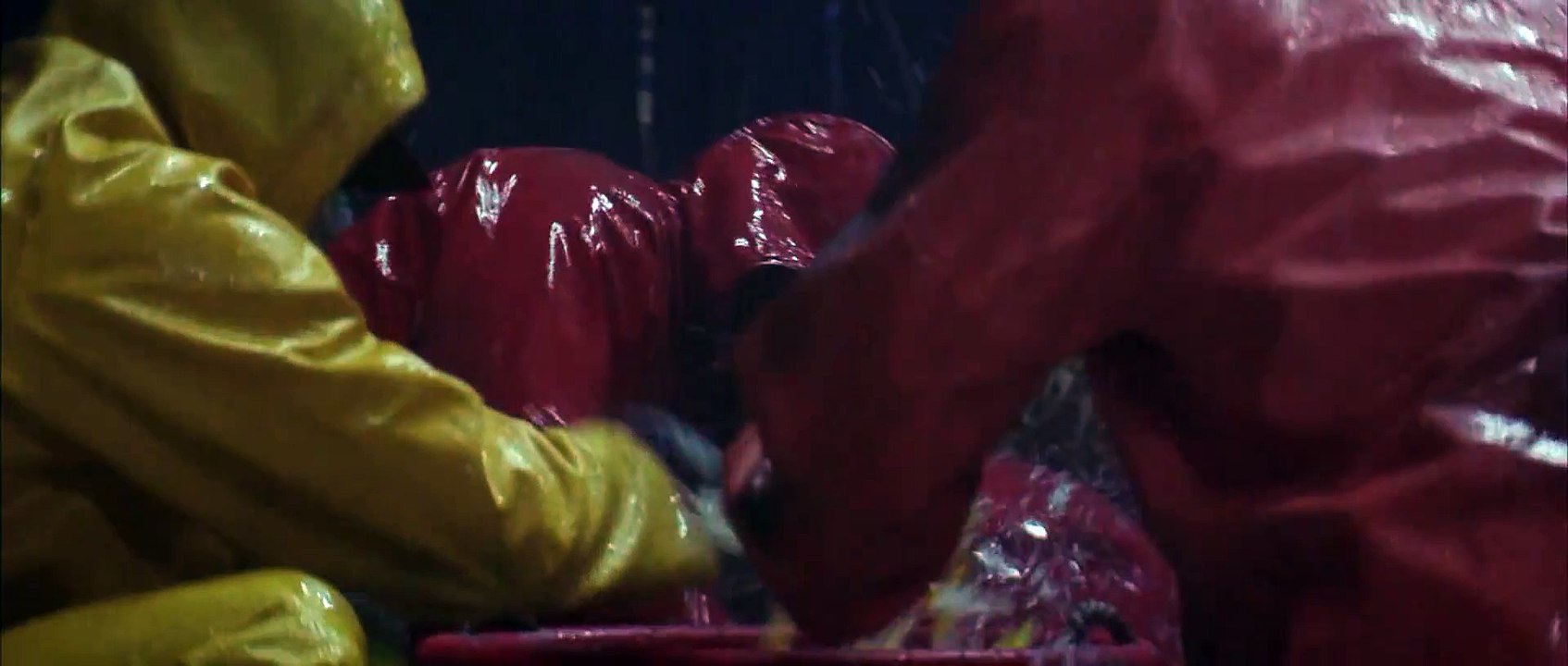 The Perfect Storm  - Sully And Bobby Rescuing Murph
