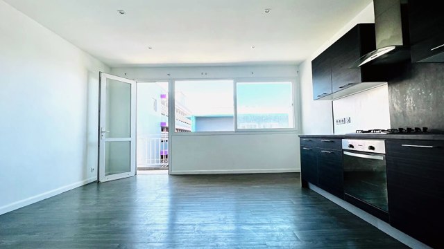 A vendre Appartement centre-Ville de Nouméa - Proximité Place des cocotiers, proche Quai Ferry