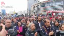 Abluka kaldırıldı, DEM Parti milletvekileri, Diyarbakır Büyükşehir Belediyesi Eşbaşkan adayları ile partililerin yürüyüşü başladı.
