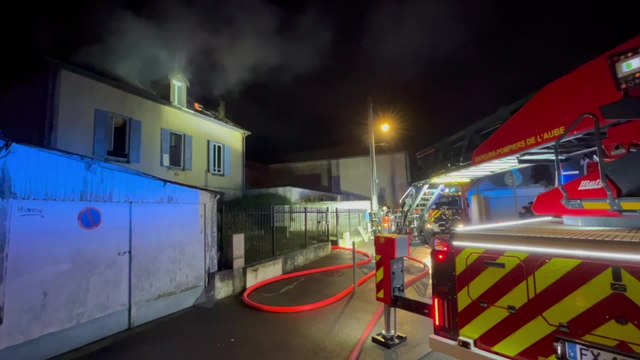 Une maison prend feu derrière la gare de Troyes, rue Neuve des Jardins