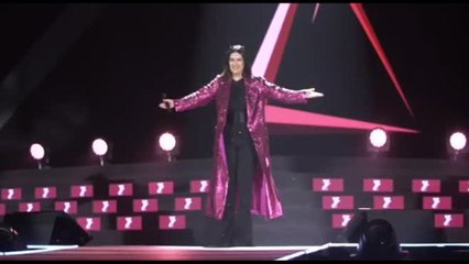 Laura Pausini conquista Parigi, sold out il live all'Accor Arena