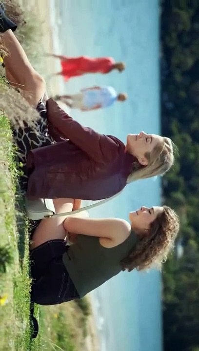 Home And Away 8204