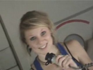 SUPERBUS - Boys don't cry