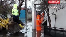 Antalya'da Sağanak Yağış: Muratpaşa Belediyesi 300'den Fazla İhbara Müdahale Etti
