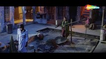 Ajay Devgan scenes from Kachche Dhaage - Saif Ali Khan - Manisha Koirala - Hit Action Movie